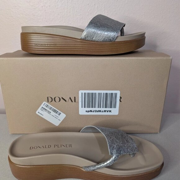 Donald Pliner Fifi Slide Sandals Light Taupe Pebbled Metallic Leather Size 6 - Picture 5 of 11